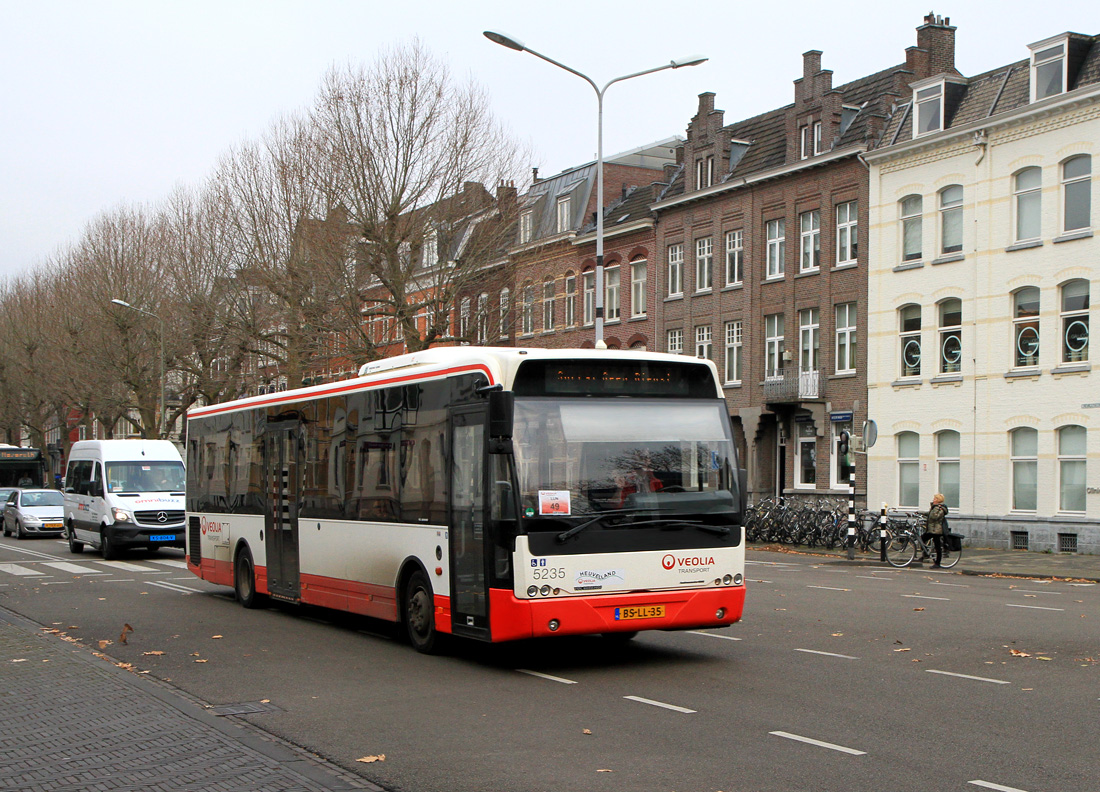 Maastricht, VDL Berkhof Ambassador 200 ALE-120 # 5235