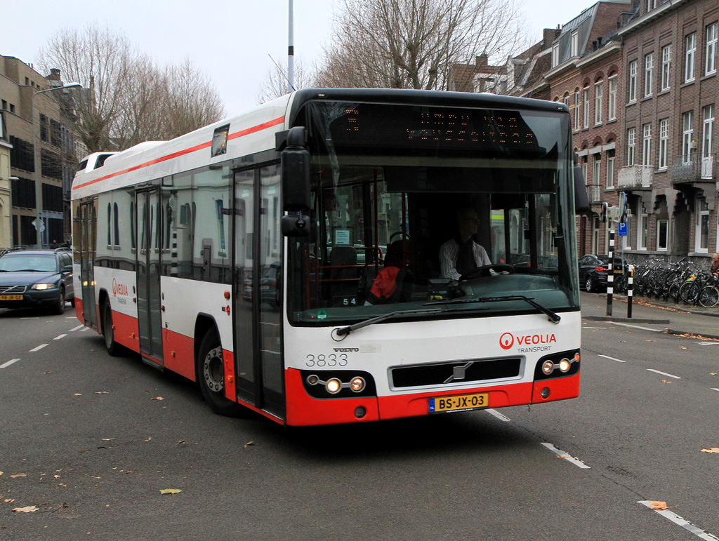 Maastricht, Volvo 7700 №: 3833