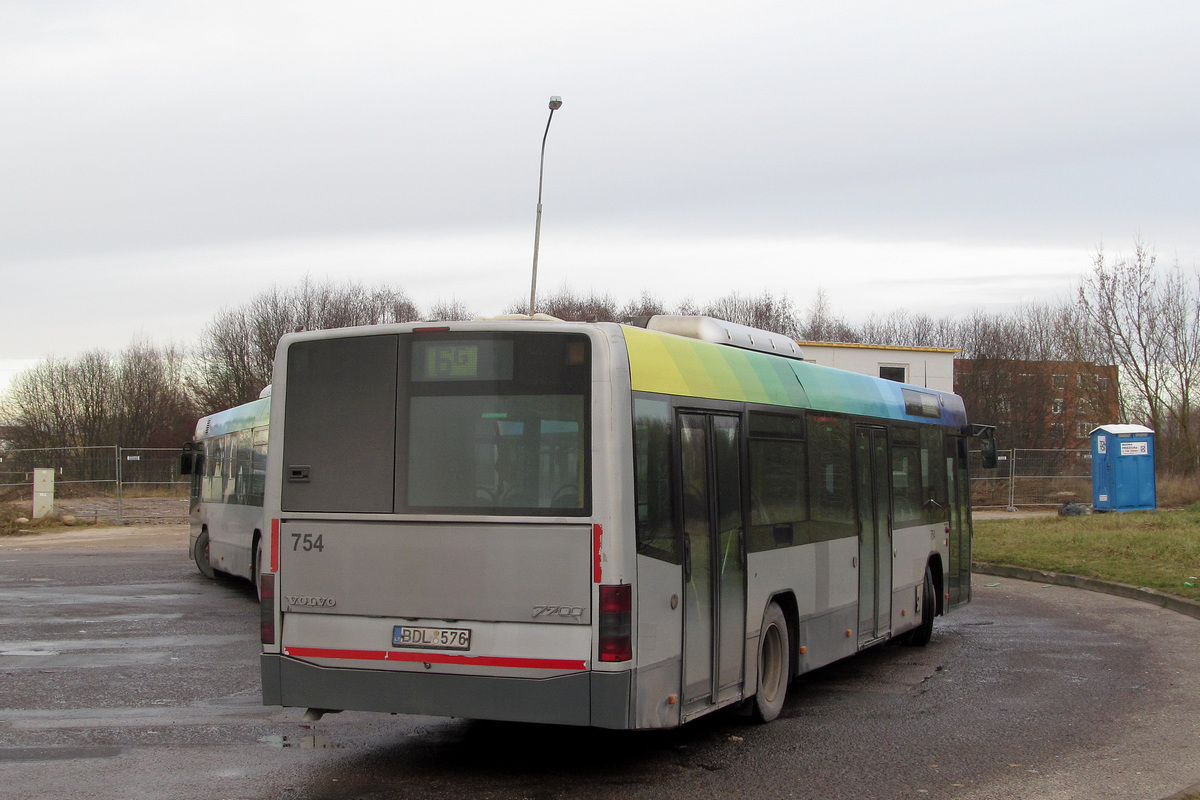 Vilnius, Volvo 7700 # 754