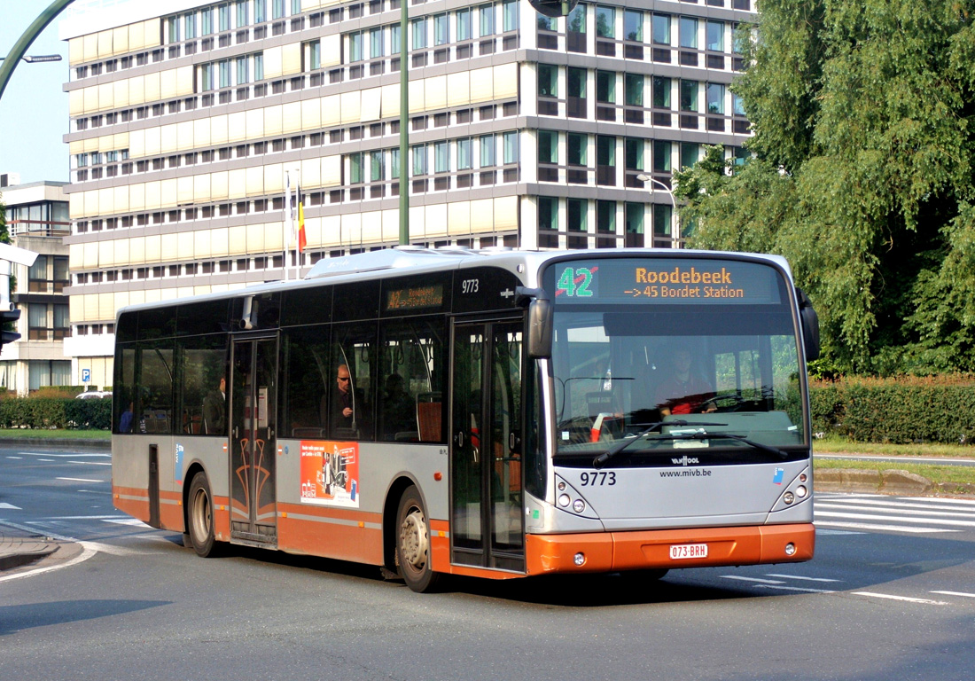 Brussels, Van Hool New A330 No. 9773