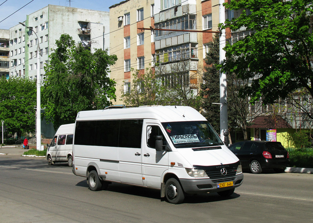 Chisinau, Mercedes-Benz Sprinter 415CDI # ZXD 646