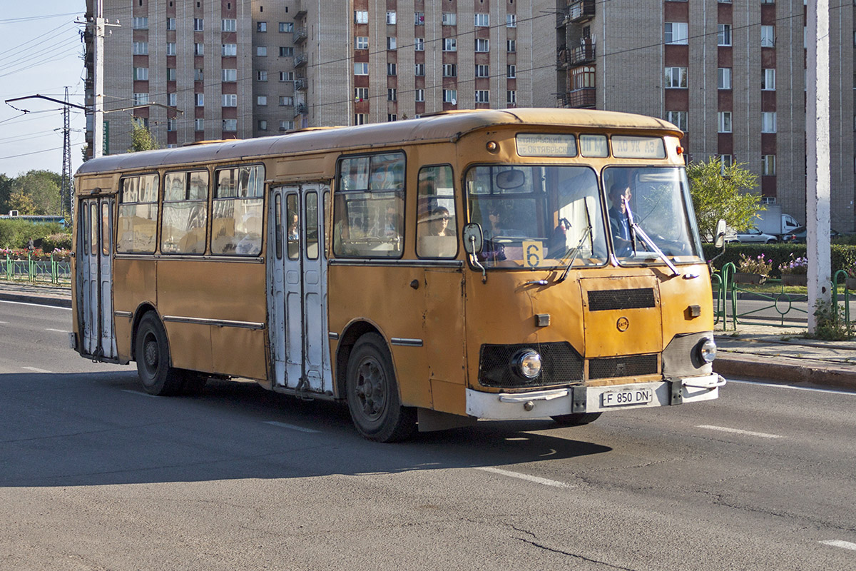 Ust-Kamenogorsk, LiAZ-677М № F 850 DN