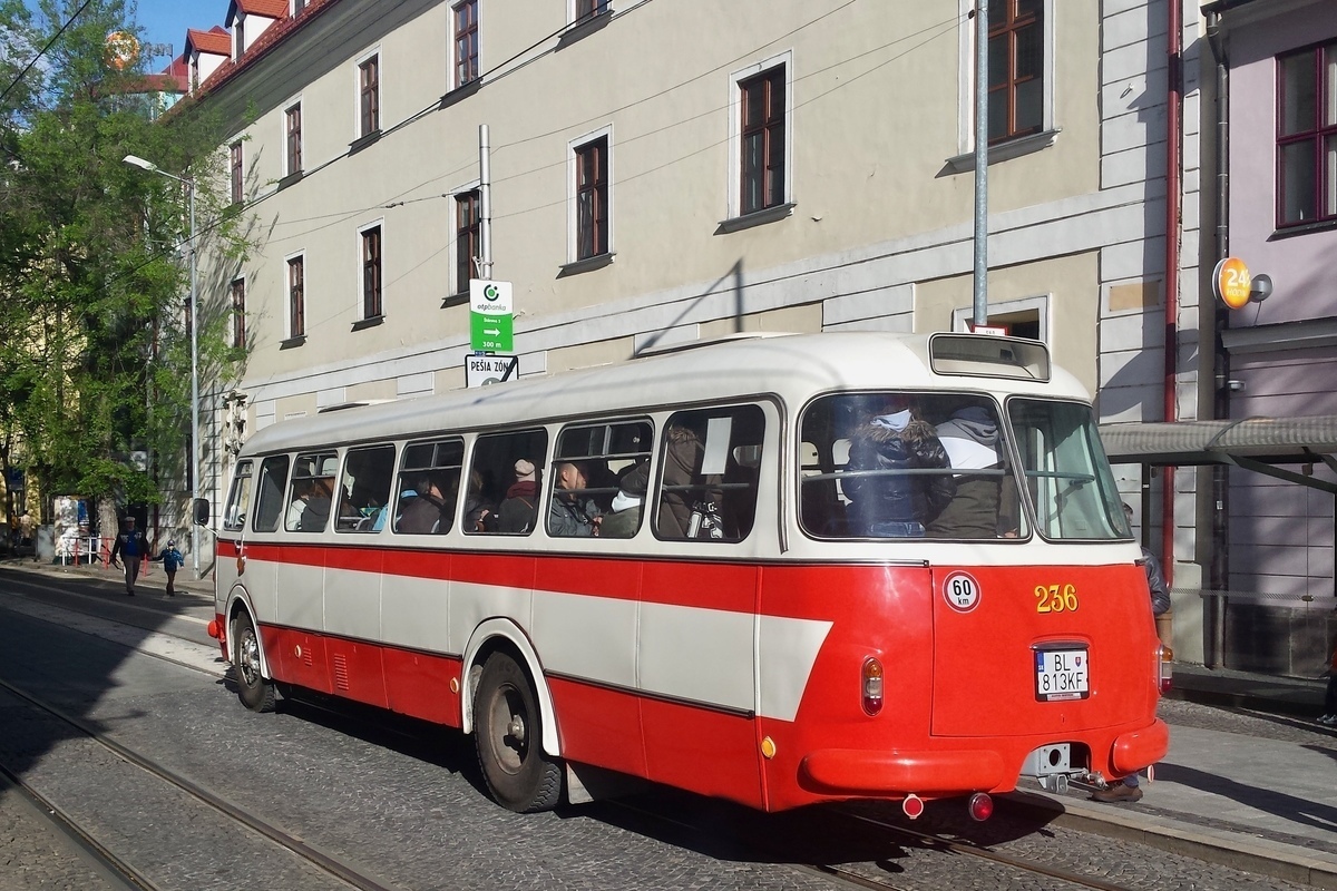 Bratislava, Škoda 706 RTO # 236