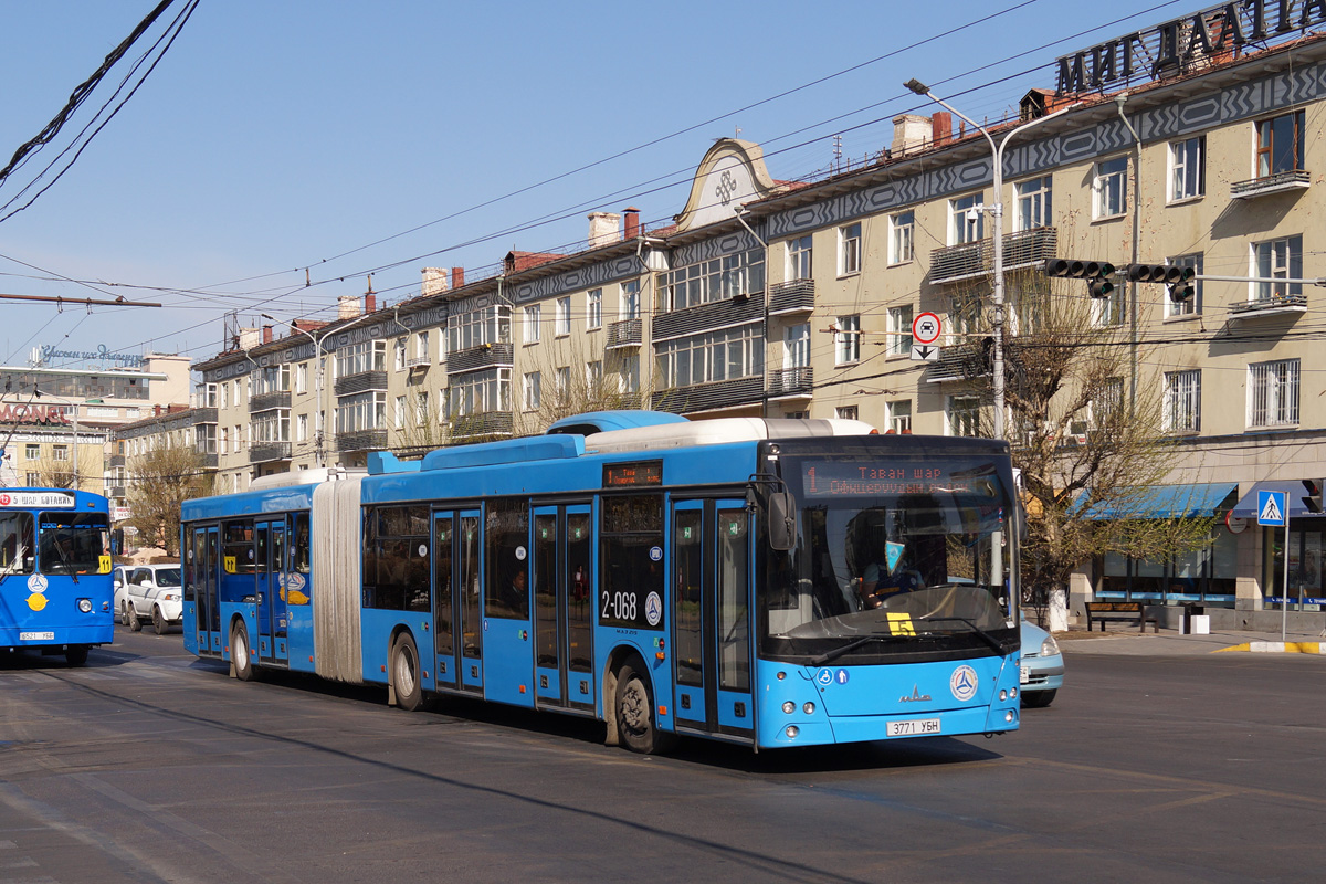 Ulaanbaatar, MAZ-215.067 Nr. 2-068