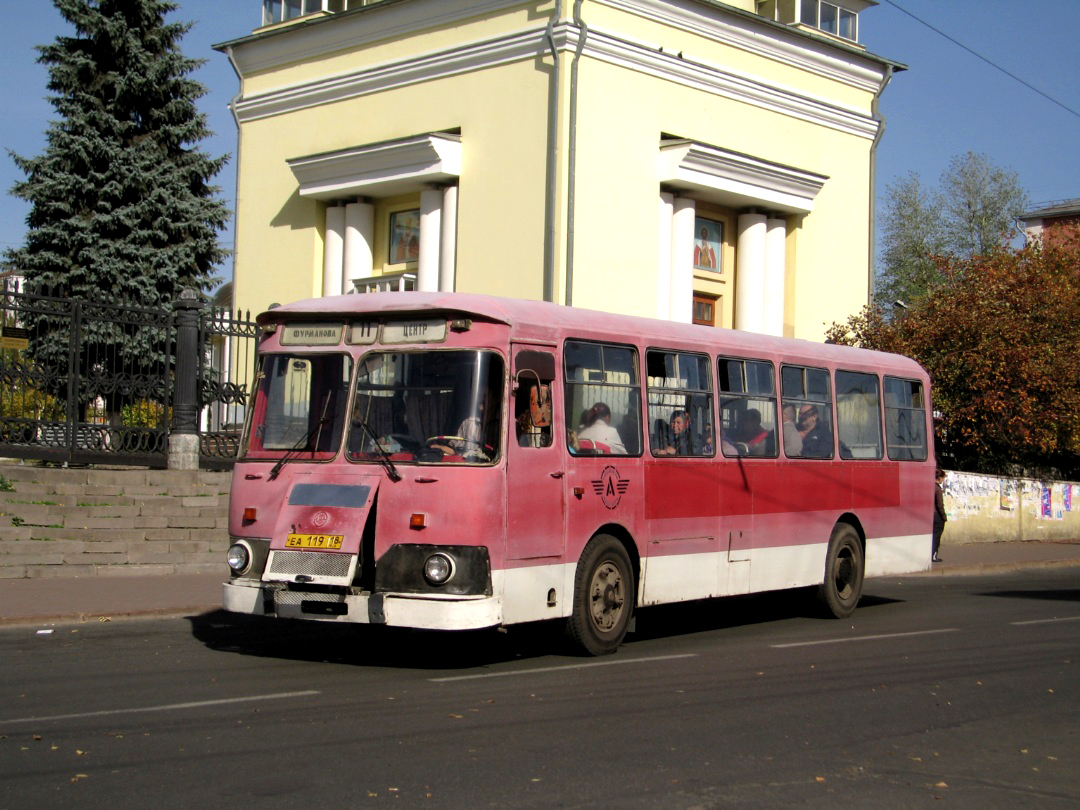 Izhevsk, LiAZ-677М # ЕА 119 18