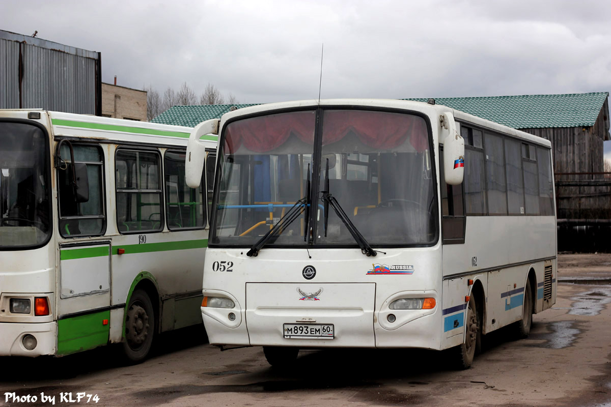 Pskov, KAvZ-4235-32 nr. 052