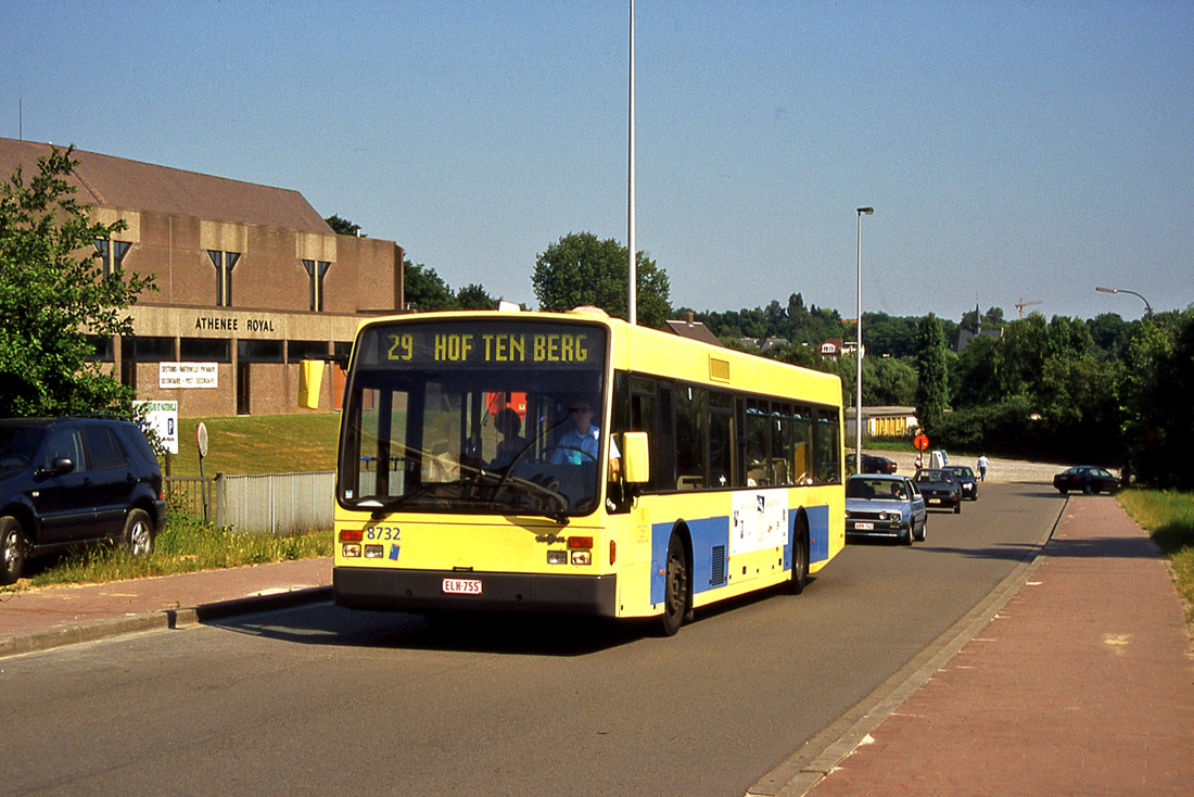 Брусель, Van Hool A300 № 8732