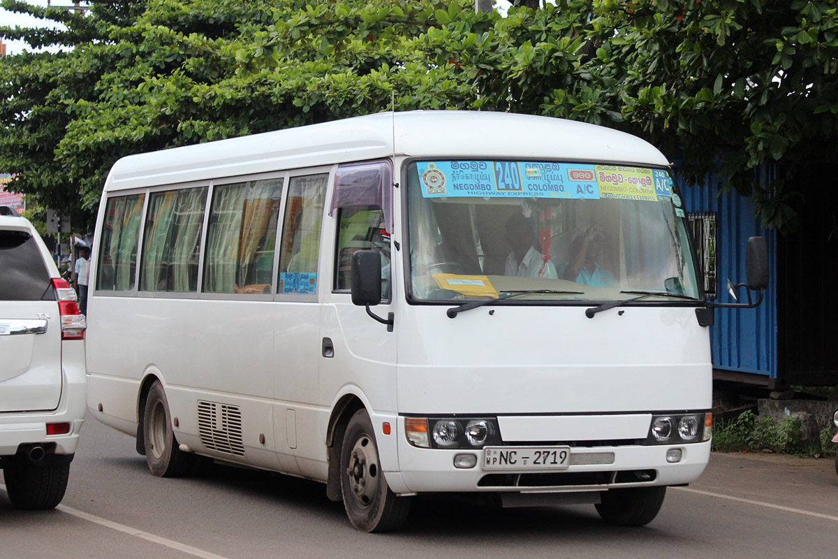 Negombo, Mitsubishi Fuso Rosa # NC-2719