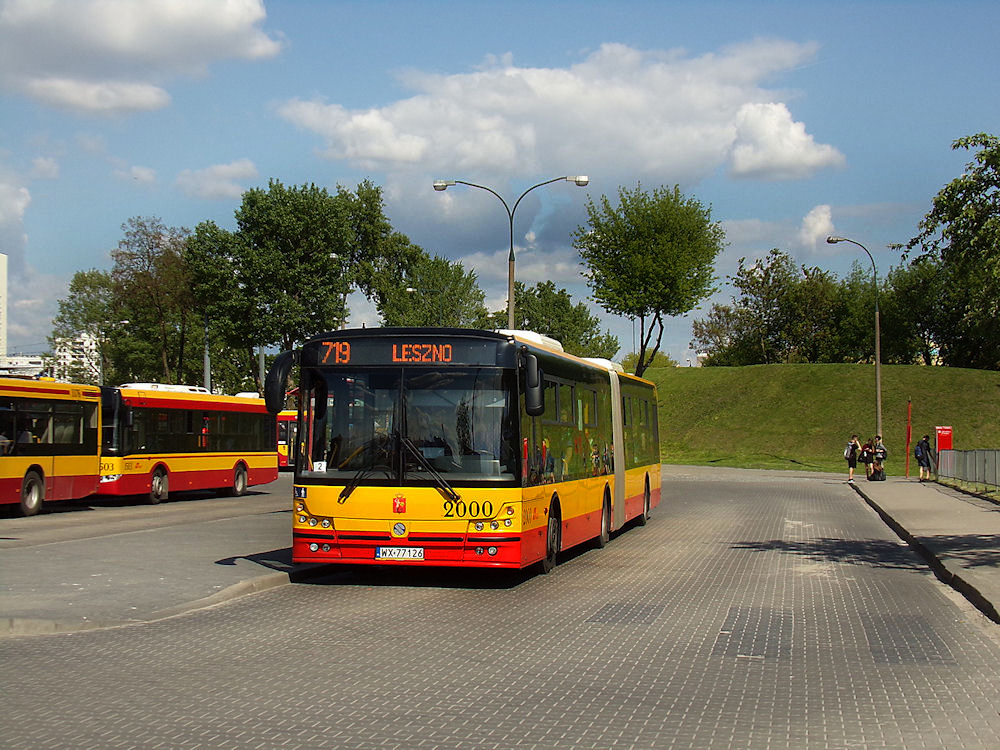 Варшава, Solbus SM18 № 2000