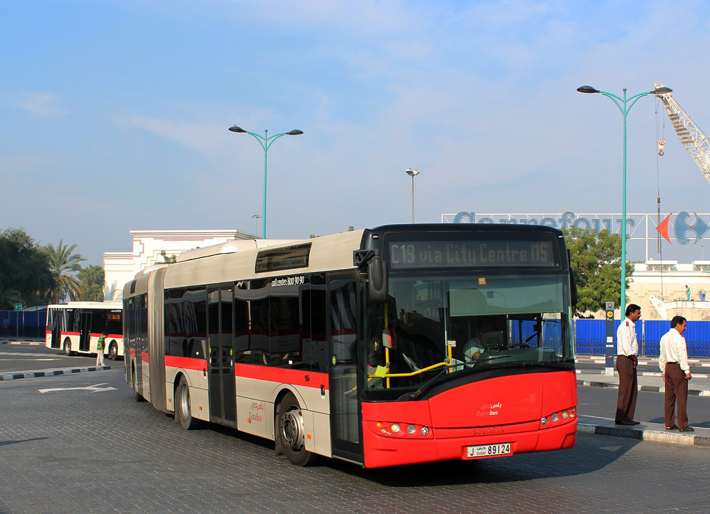 Dubai, Solaris Urbino III 18 č. J 89124