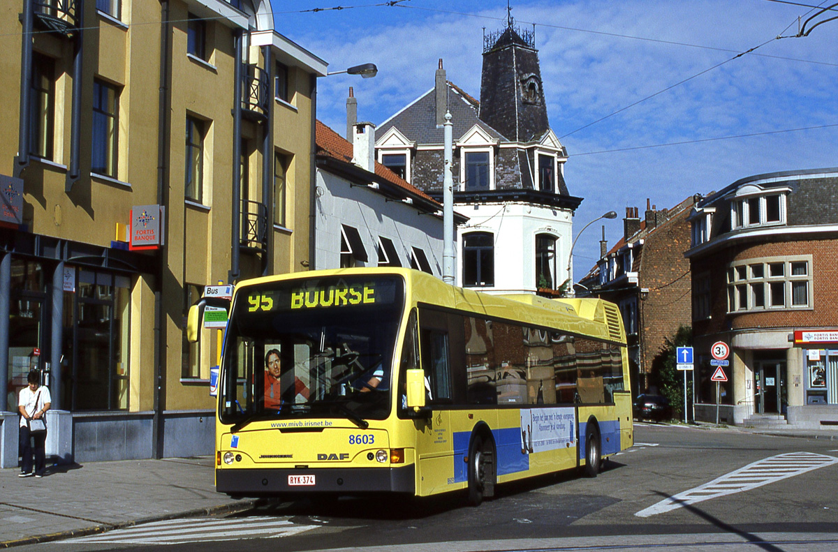 Brusel, Jonckheere Premier SB250 č. 8603