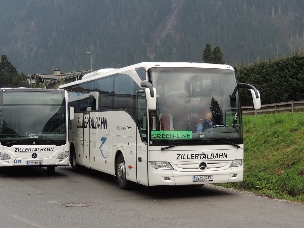 Schwaz, Mercedes-Benz Tourismo 15RHD-II No. SZ-552 EL