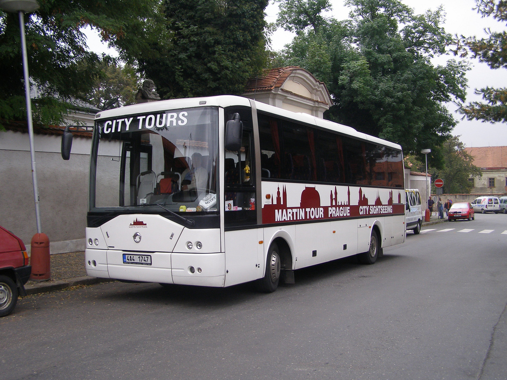 Prague, Irisbus MidiRider 395E # 4A4 1747