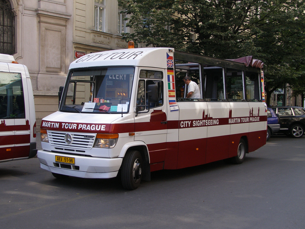 Prague, Mercedes-Benz O814D nr. AKV 51-96