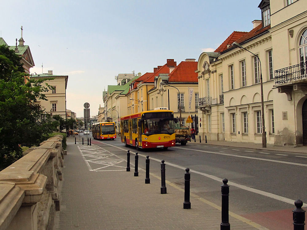 Warsaw, Jelcz M121I4 # 4935