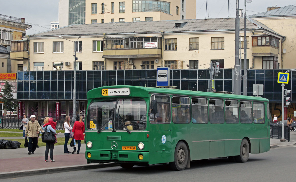 Ekaterinburg, Mercedes-Benz O305 # КВ 280 66