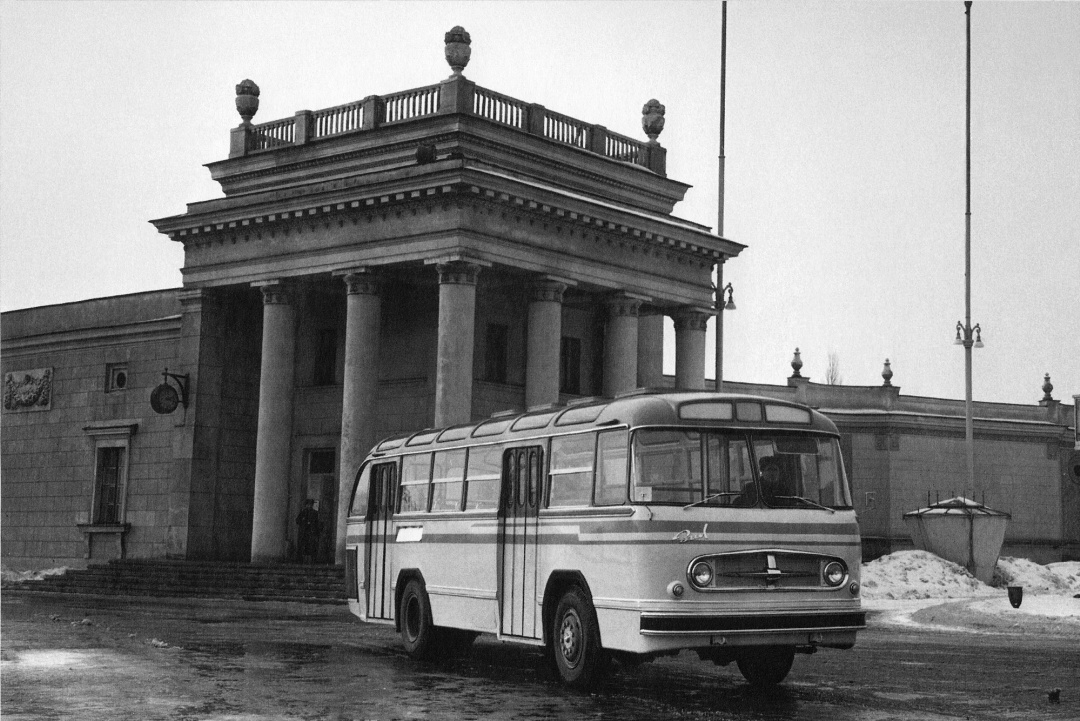 Moskwa — Buses without numbers; Moskwa — Old photos