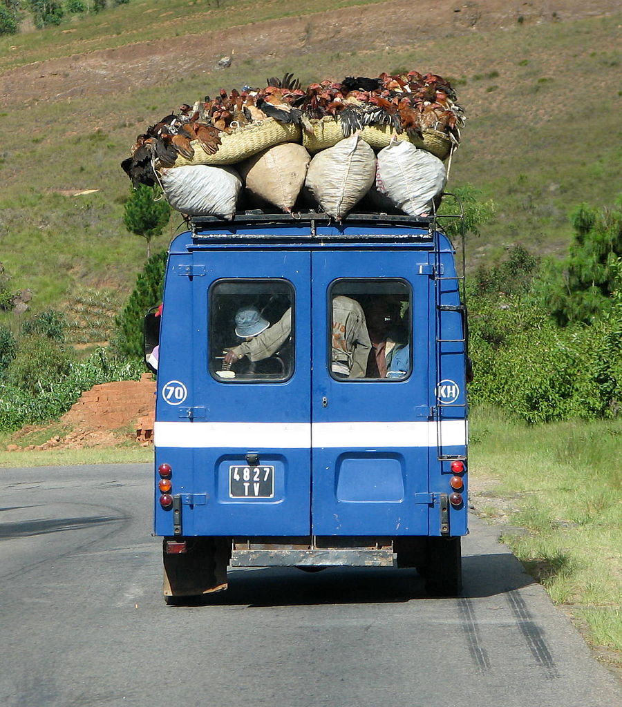 Madagascar, other, Renault SAVIEM SG3 # 4827 TV