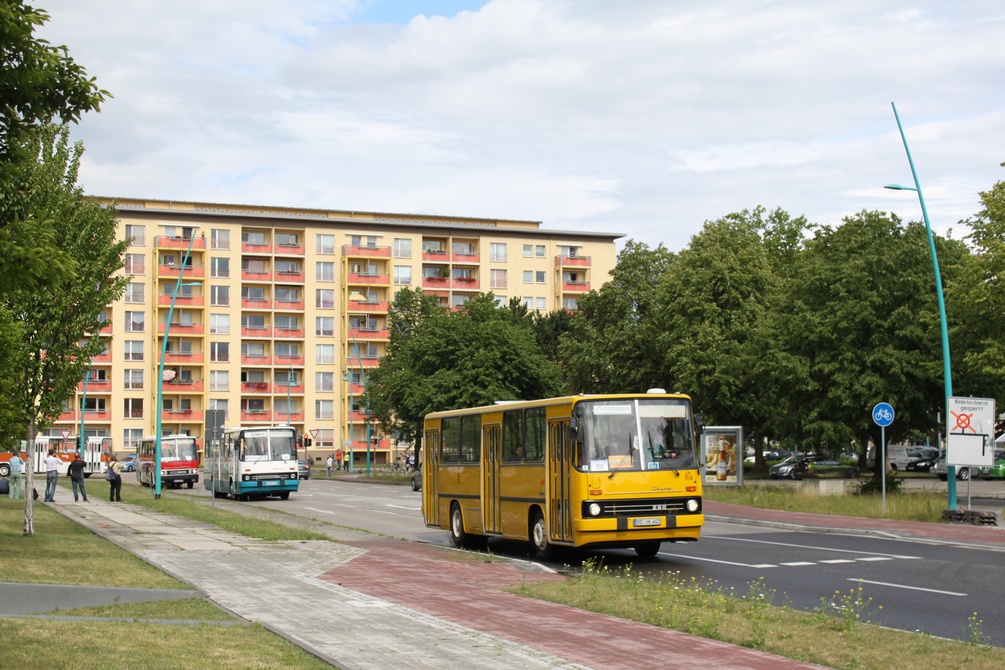 Dresden, Ikarus 260.02 № 471 115-8