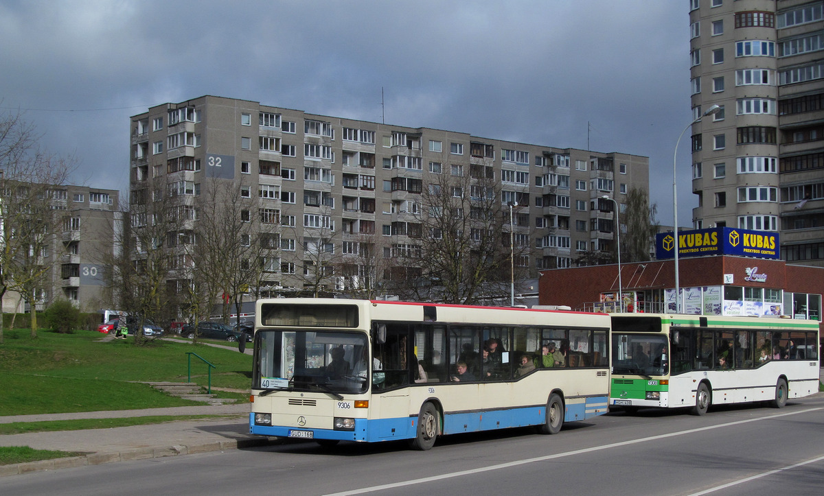 Vilnius, Mercedes-Benz O405N2 # 9306