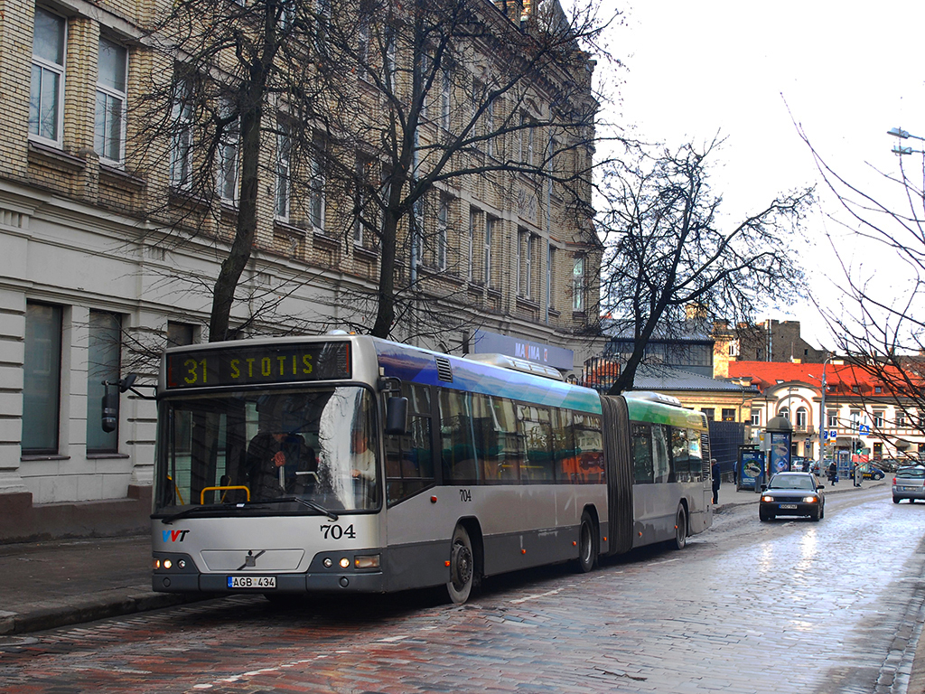 Vilnius, Volvo 7700A # 704