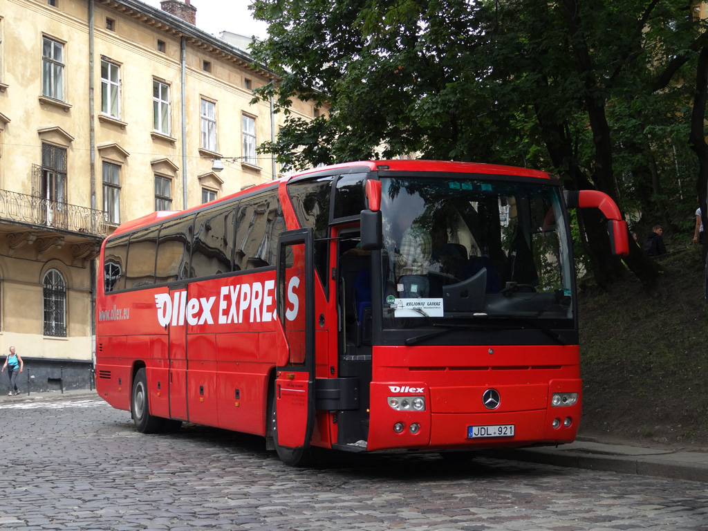 Vilnius, Mercedes-Benz O350-15RHD Tourismo I # JDL 921