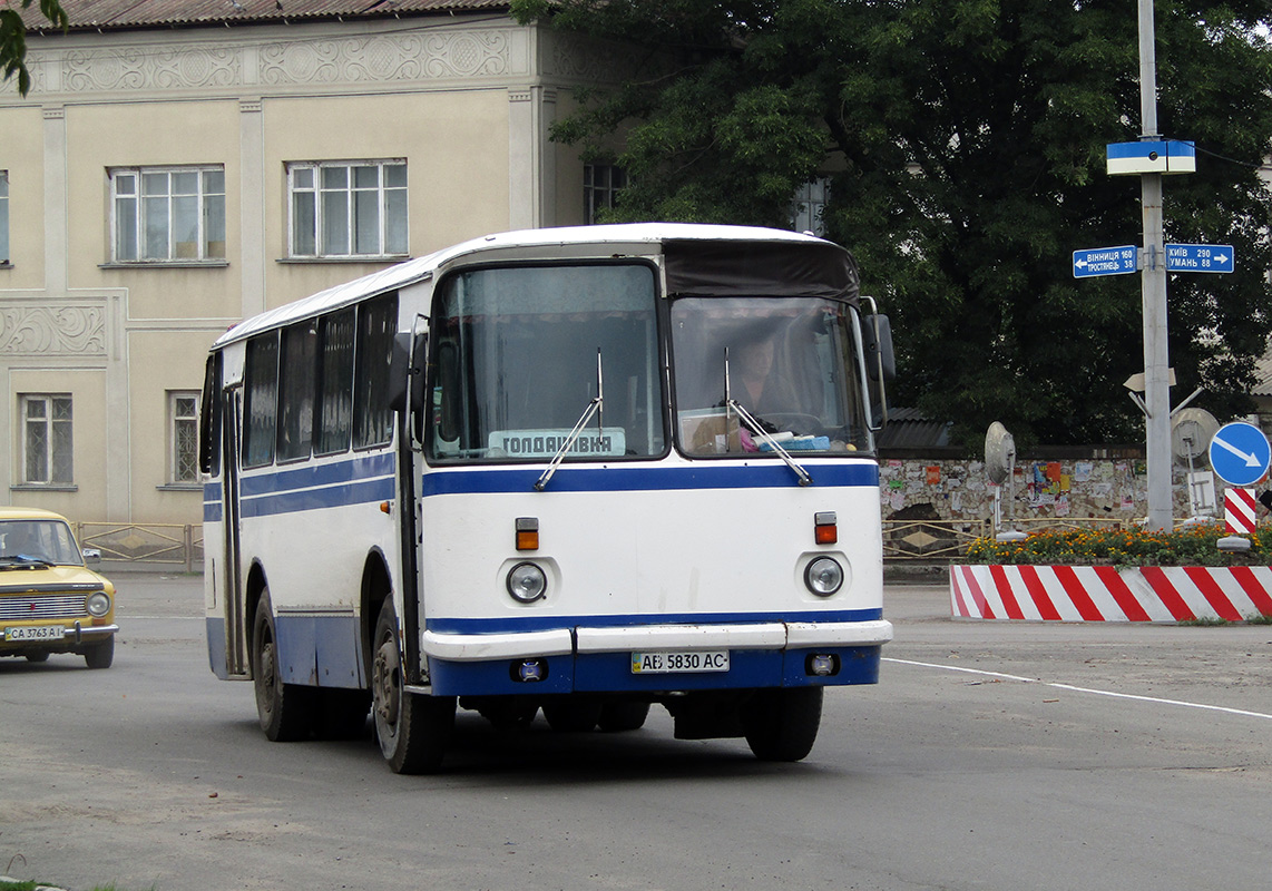 Бершадь, LAZ-695Н # АВ 5830 АС