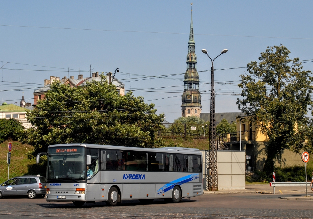 Riga, Setra S315H № 221