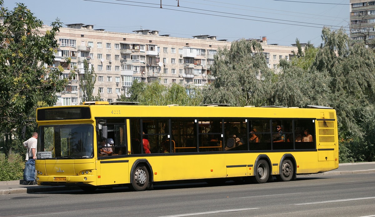 Kiew, MAZ-107.467 Nr. 4221