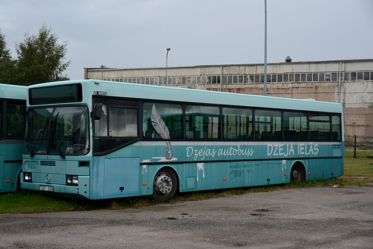 Ventspils, Mercedes-Benz O405 № DZ-229