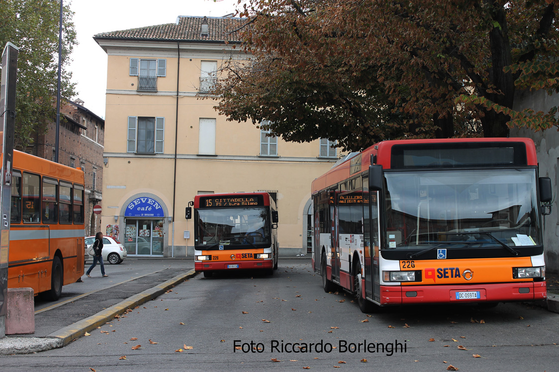 Piacenza, Irisbus CityClass 491E.10.29 # 226; Piacenza, Irisbus CityClass 491E.10.29 # 228