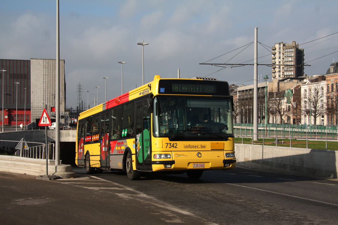 Charleroi, Irisbus Agora S # 7342