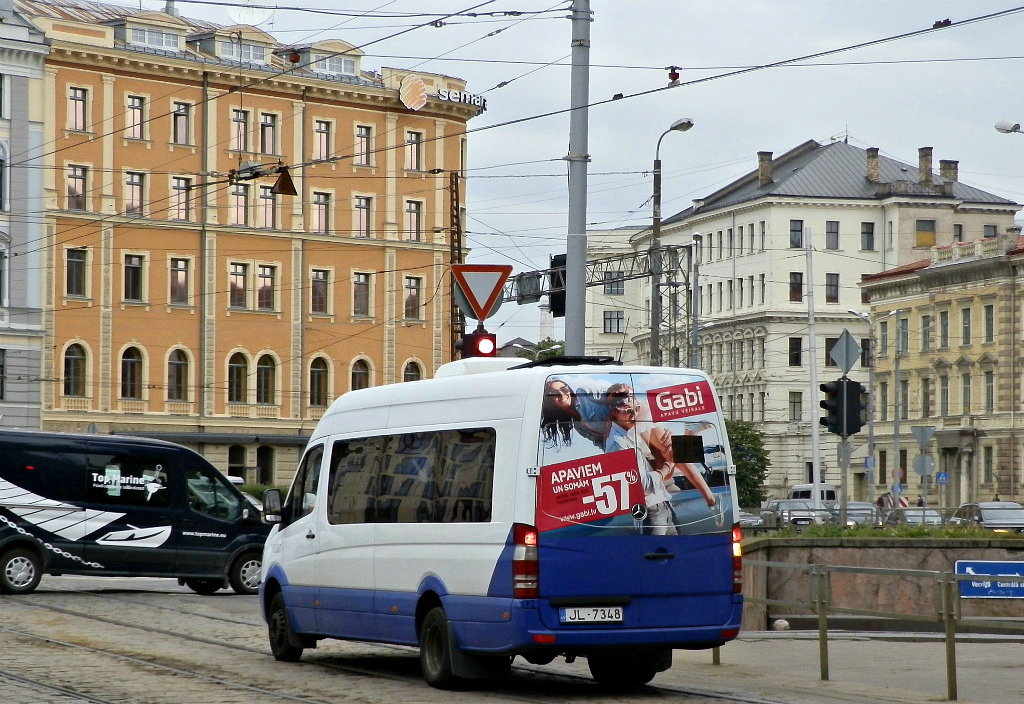 Riga, Universāls (MB Sprinter 513CDI) č. M1087