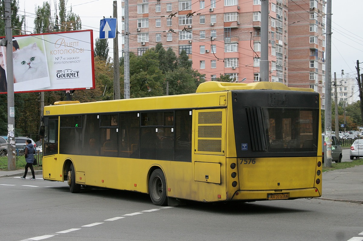 Kiew, MAZ-203.065 Nr. 7576