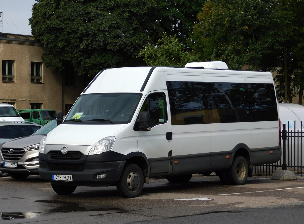 Narva, Avestark (IVECO Daily 50C17) č. 213 MJH