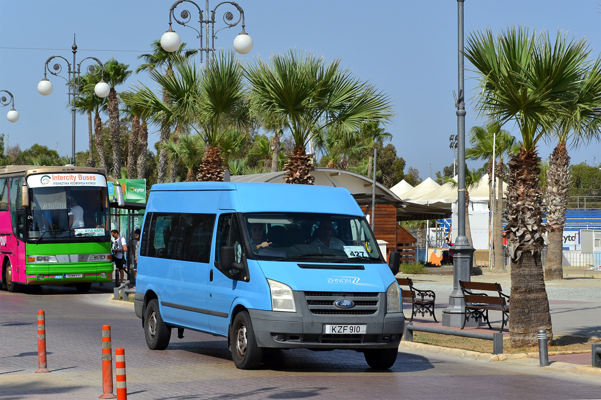 Larnaca, Ford Transit №: KZF 910