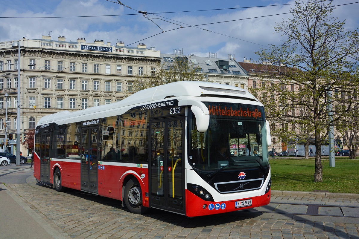 Vídeň, Volvo 7900 Hybrid č. 8352