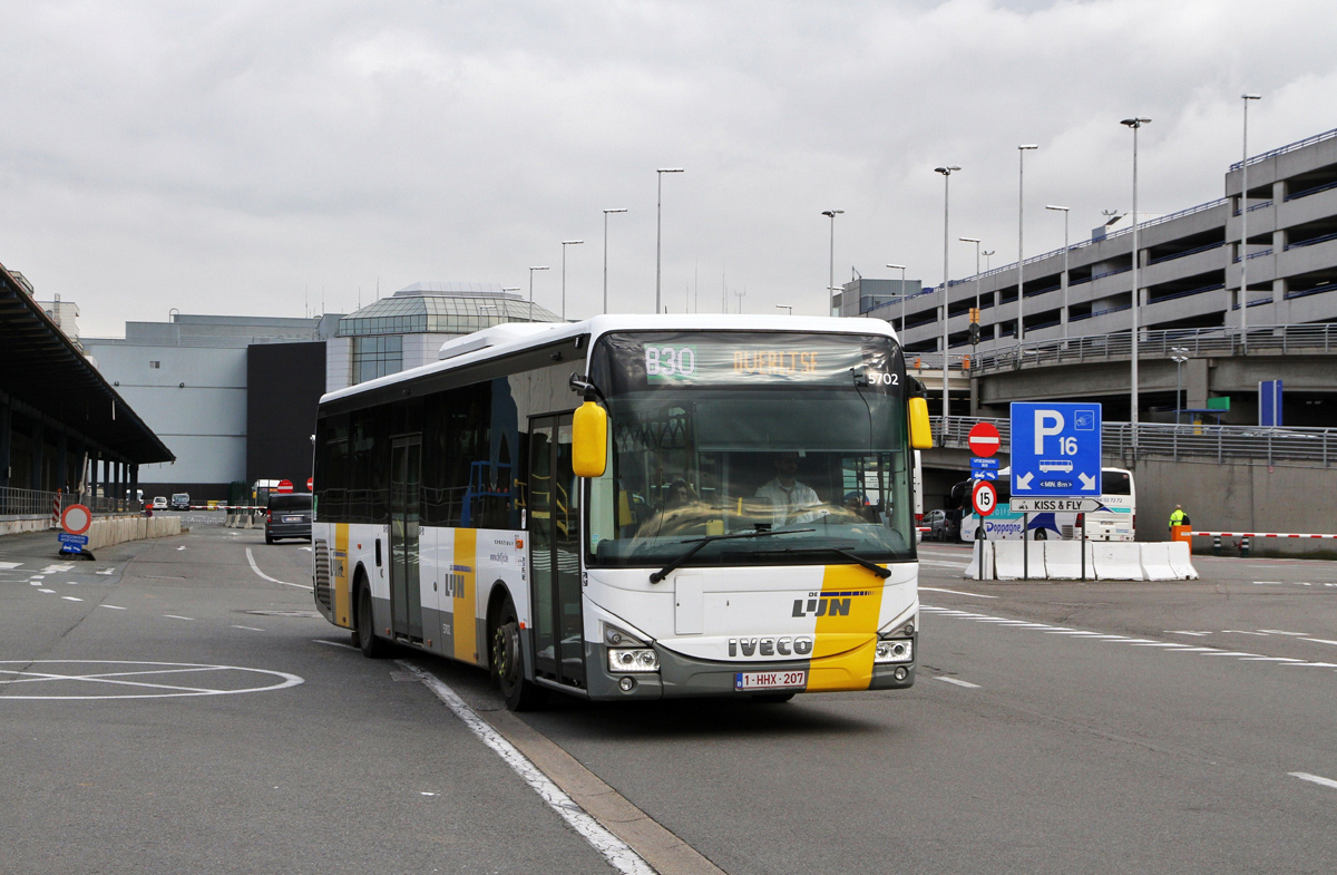 Brussels, IVECO Crossway LE Line 12M # 5702