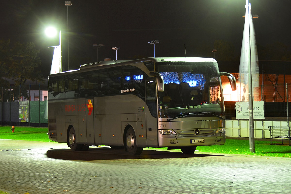 Liepaja, Mercedes-Benz Tourismo 15RHD-II č. 704