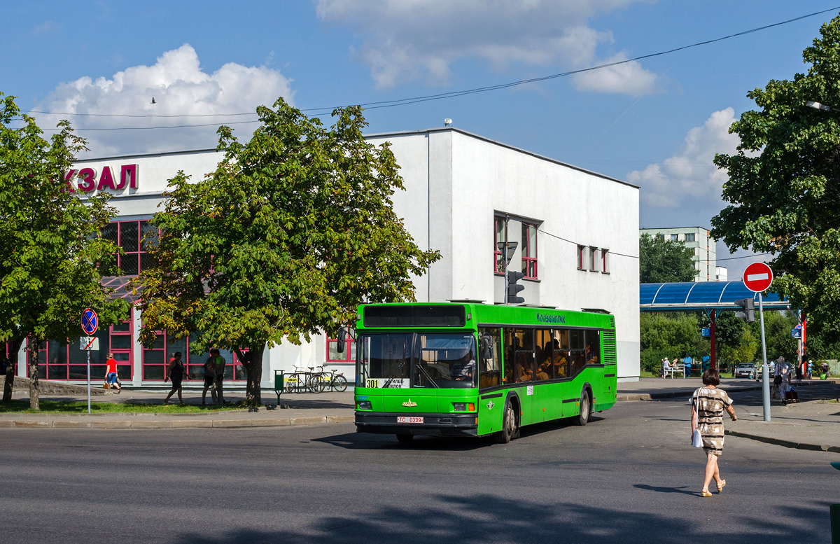 Shklov, MAZ-103.С62 # 10022