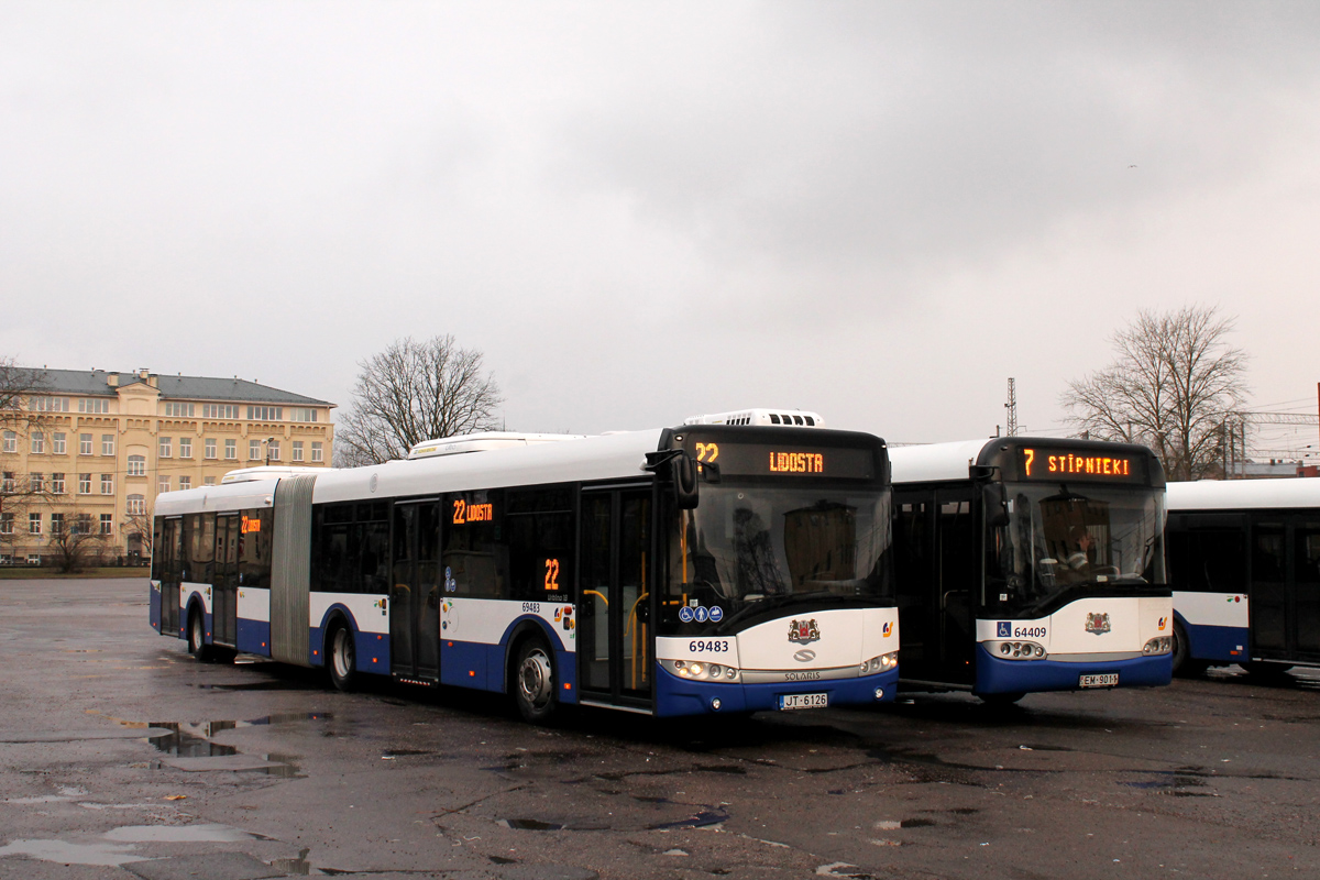 Riga, Solaris Urbino III 18 № 69483; Riga, Solaris Urbino II 12 № 64409