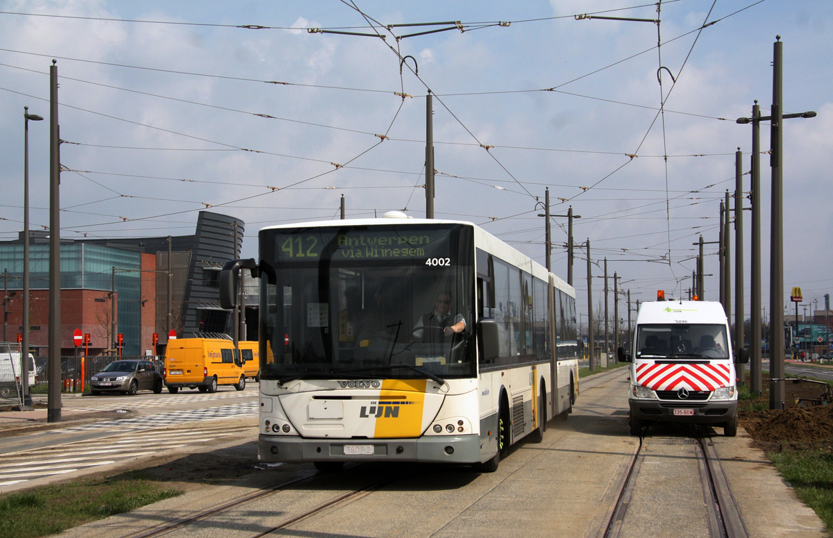 Antwerp, Jonckheere Transit 2000G # 4002