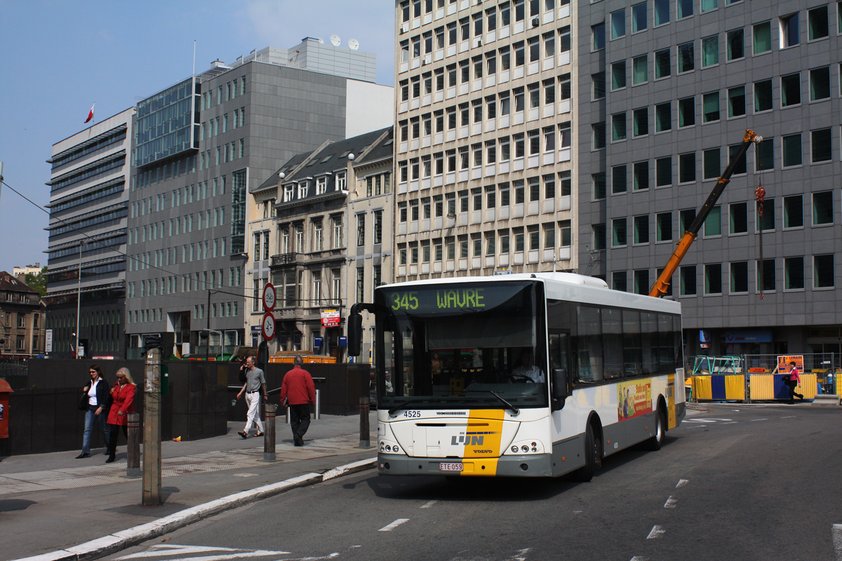 Брюссель, Jonckheere Transit 2000 № 4525
