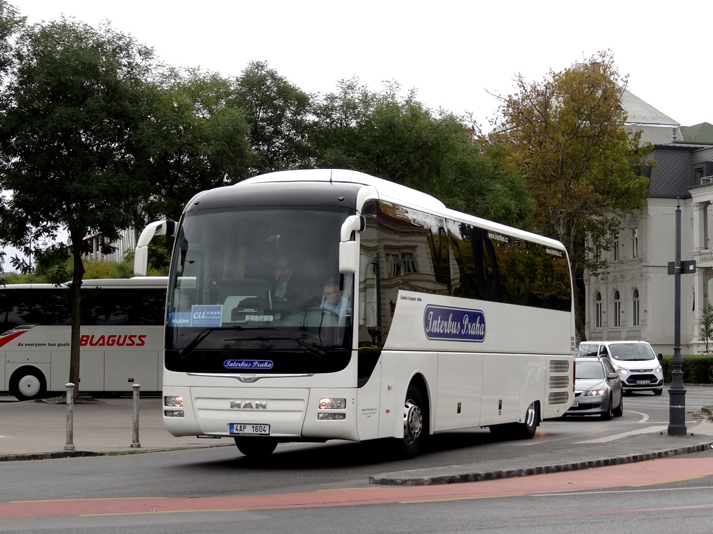 Prague, MAN R07 Lion's Coach RHC444 # 4AP 1604