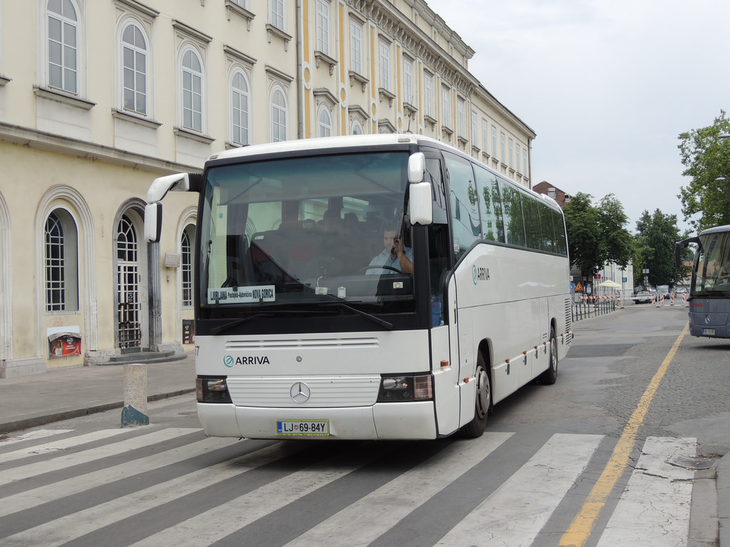 Ljubljana, Mercedes-Benz O404-15RHD # LJ 69-84Y
