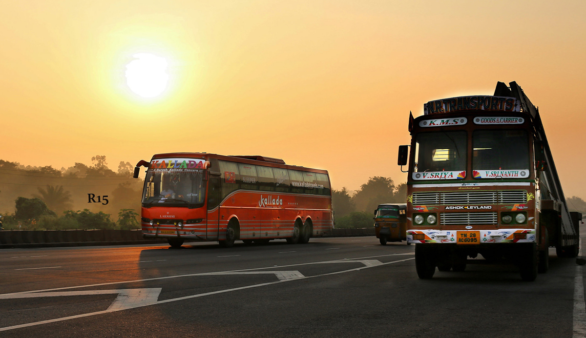 Bangalore, Volvo 9400 # KA51 B 3196