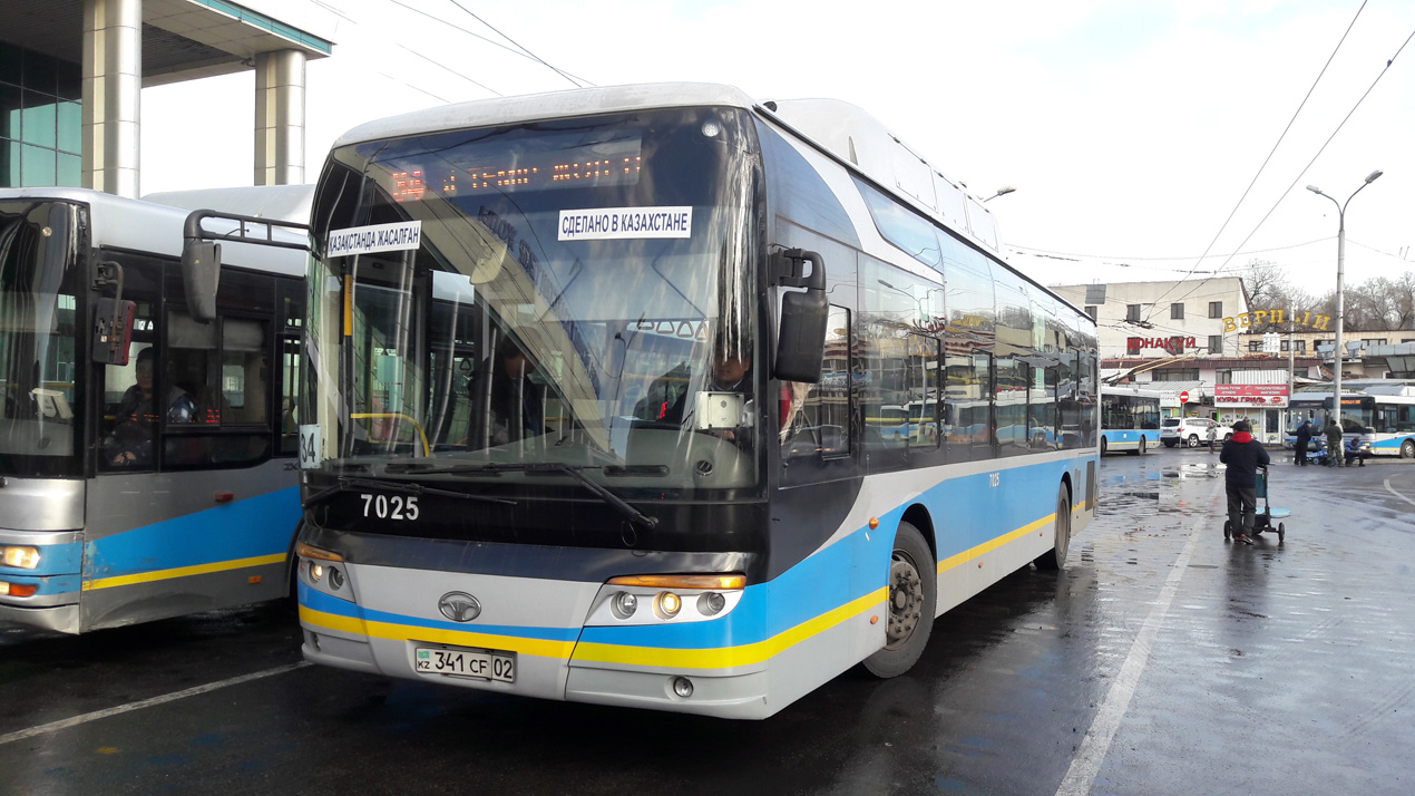 Almaty, Daewoo GDW6126CNG (СемАЗ) # 7025