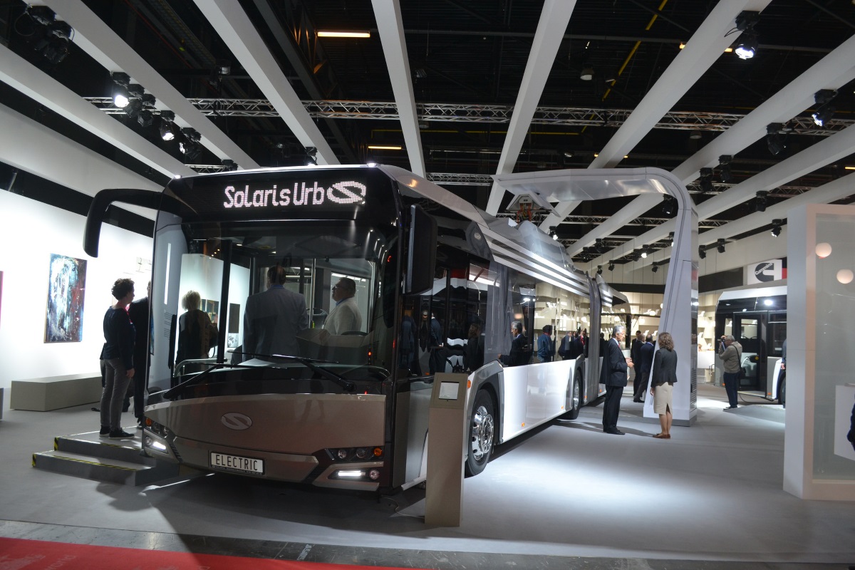 Kortrijk — Busworld 2017; Czerwonak — Solaris Bus & Coach S.A.