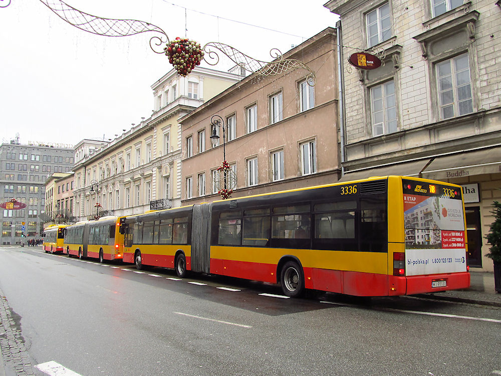 Warsaw, MAN A23 NG313 nr. 3336; Warsaw, Solbus SM18 nr. 2016; Warsaw, Solaris Urbino III 12 electric nr. 1902