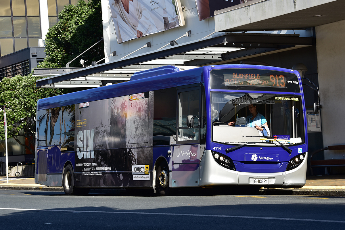 Auckland, Kiwi Bus / ADL # 4114